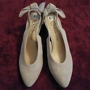 NWT BELLA VITA SIZE 6.5 SHOES.